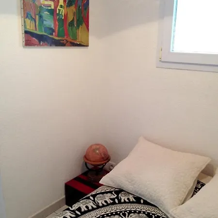 Cosy Avec Vue Sur La A Sainte-marie - 30 M² *