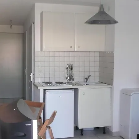 Cosy Avec Vue Sur La A Sainte-marie - 30 M² *
